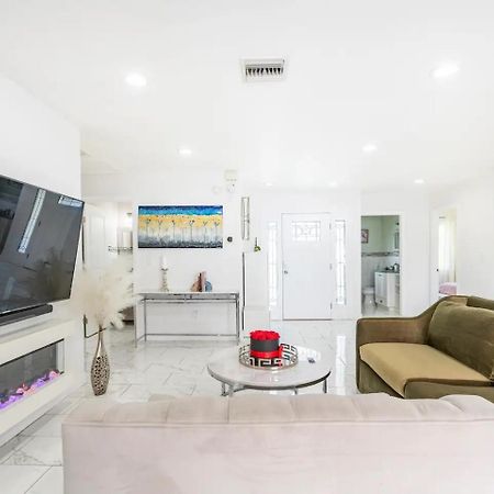 New Luxury Entertaining House With Pool Spa Sauna Tesla Charger Pets Los Angeles Exteriér fotografie
